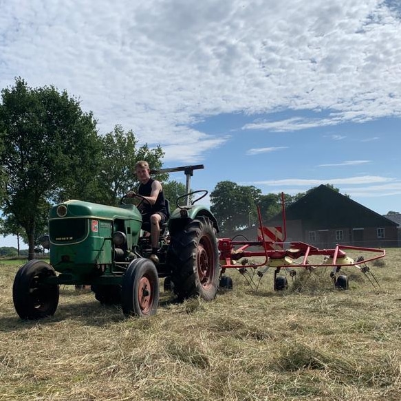 Hooi Schudden met de oude Deutz – Koen Mensen